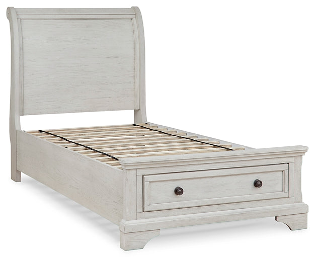 Robbinsdale  Sleigh Bed With Storage