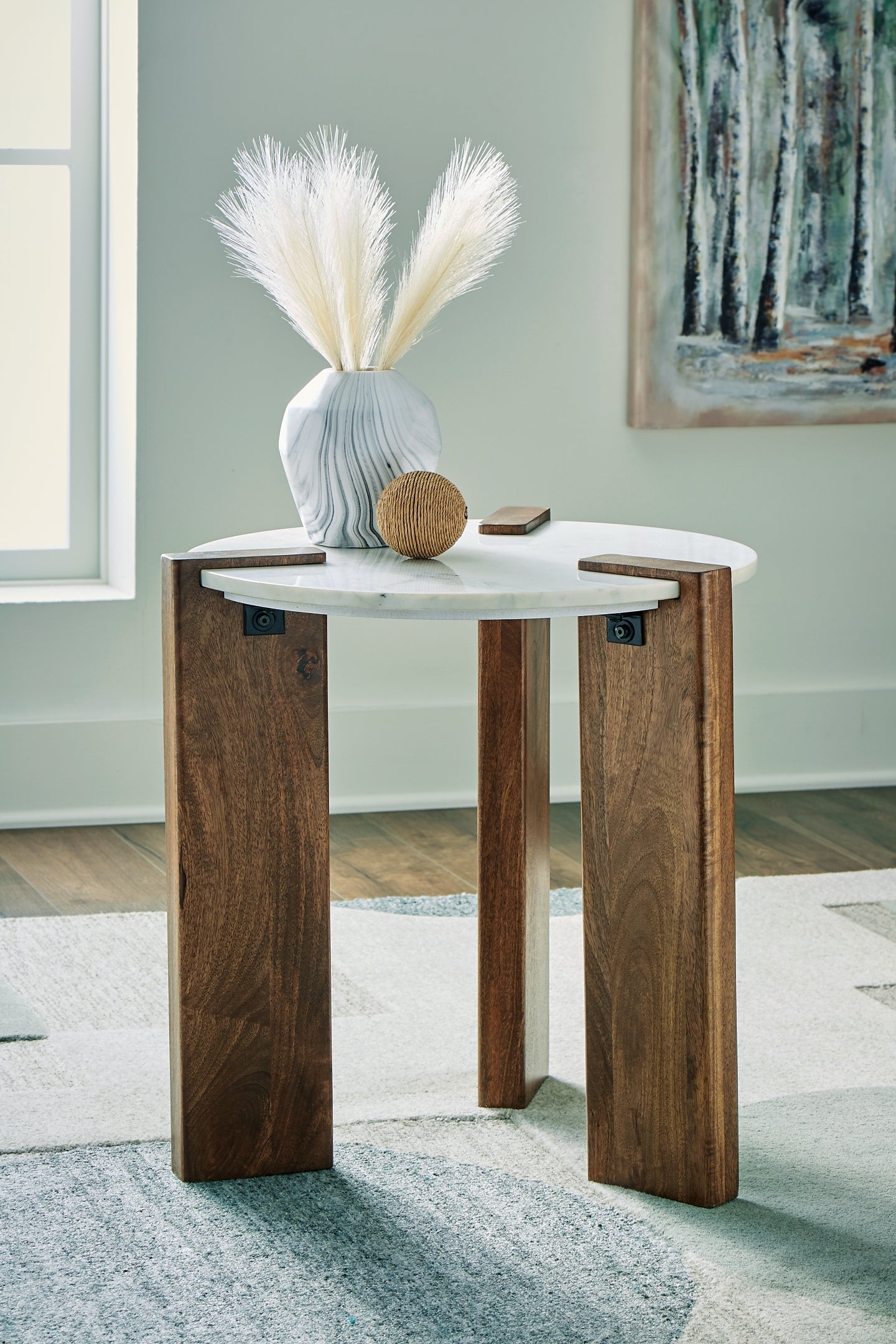 Isanti Round End Table – Town and Country Furniture (MA)