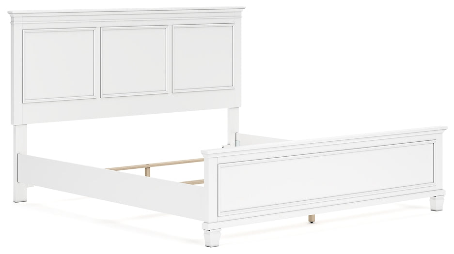 Fortman King Panel Bed with Mirrored Dresser and Nightstand