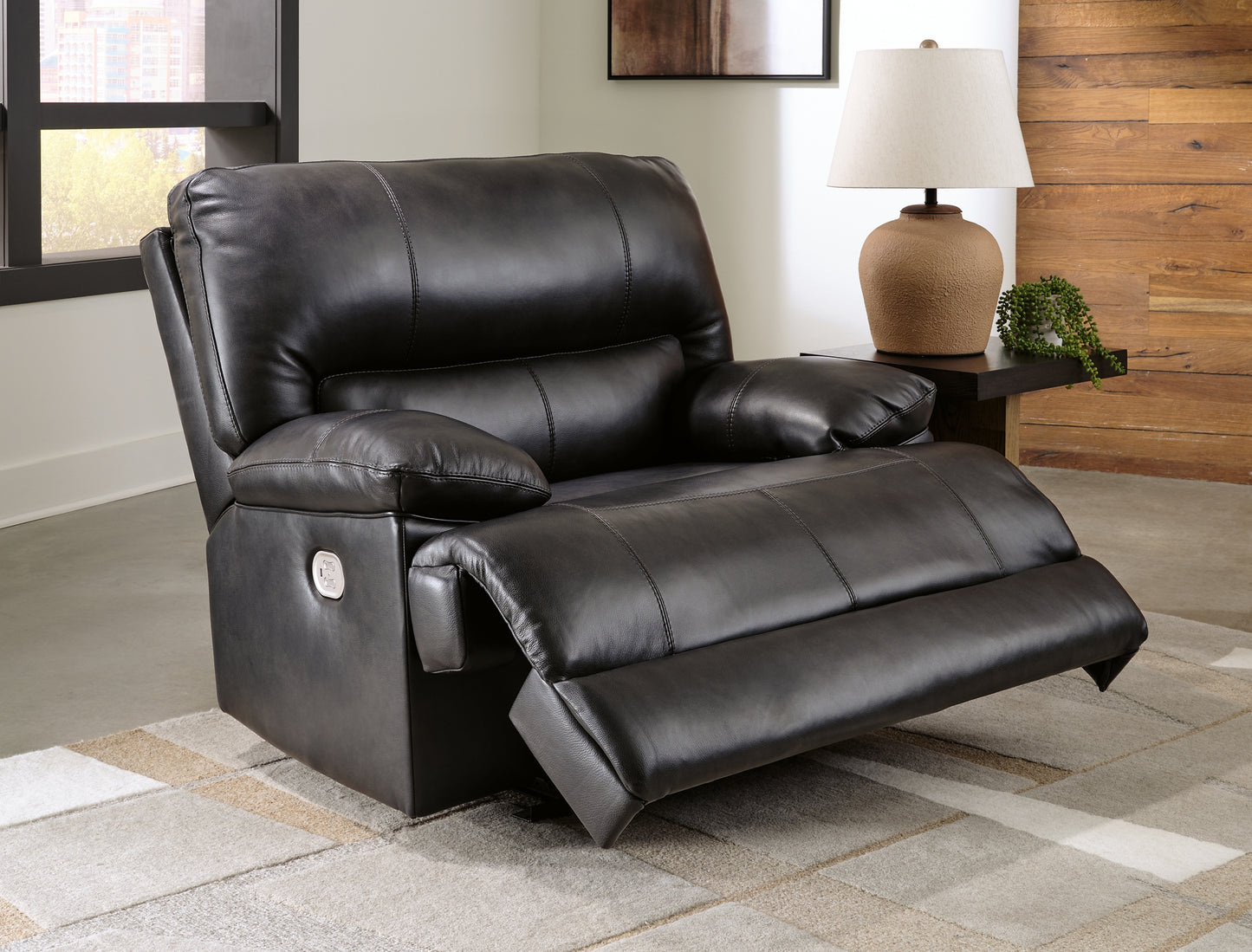 Mountainous PWR Recliner/ADJ Headrest